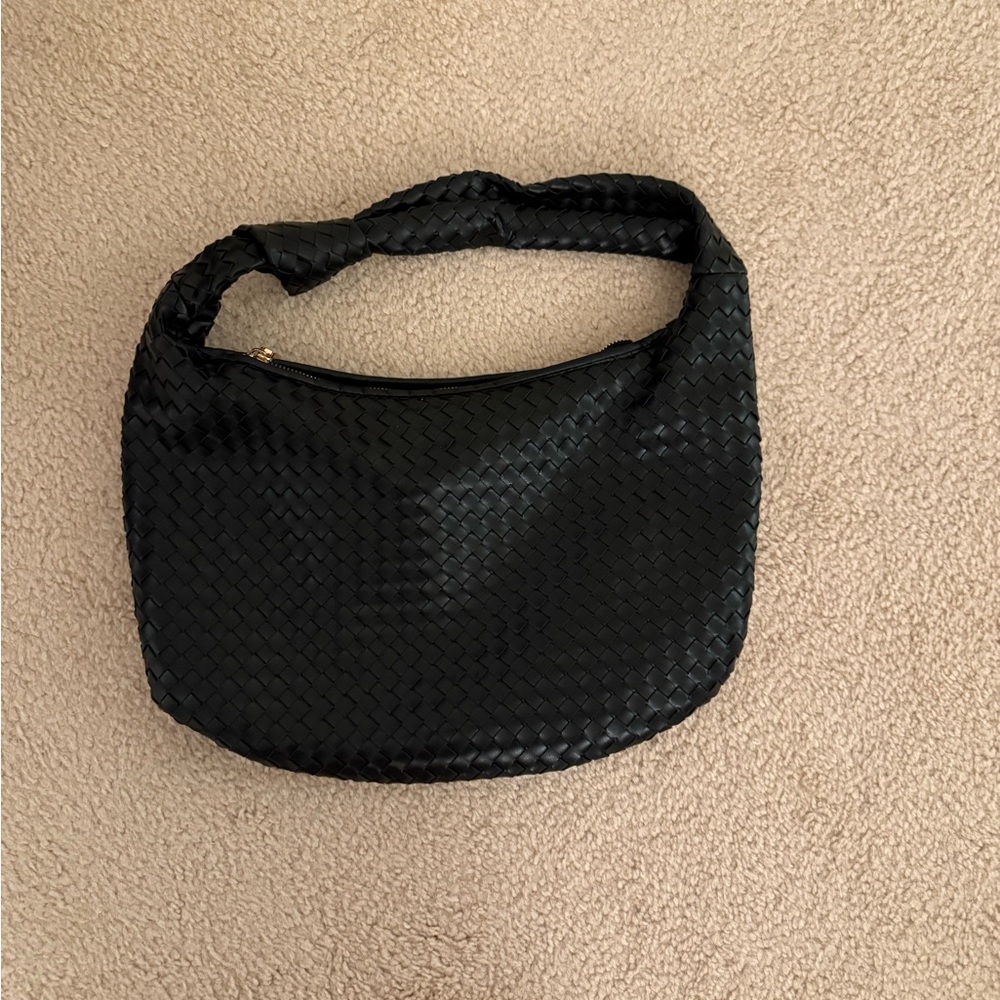 Black Hobo Bag with Woven Design - Picture 2 of 3